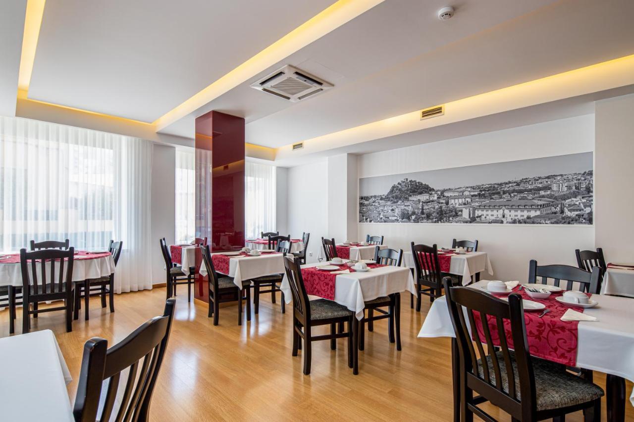 לייריה Hotel Sao Luis מראה חיצוני תמונה