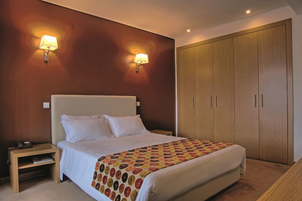לייריה Hotel Sao Luis מראה חיצוני תמונה