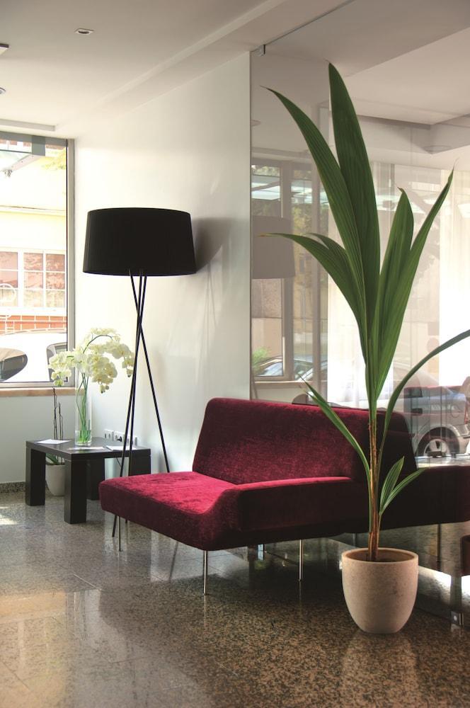 לייריה Hotel Sao Luis מראה חיצוני תמונה